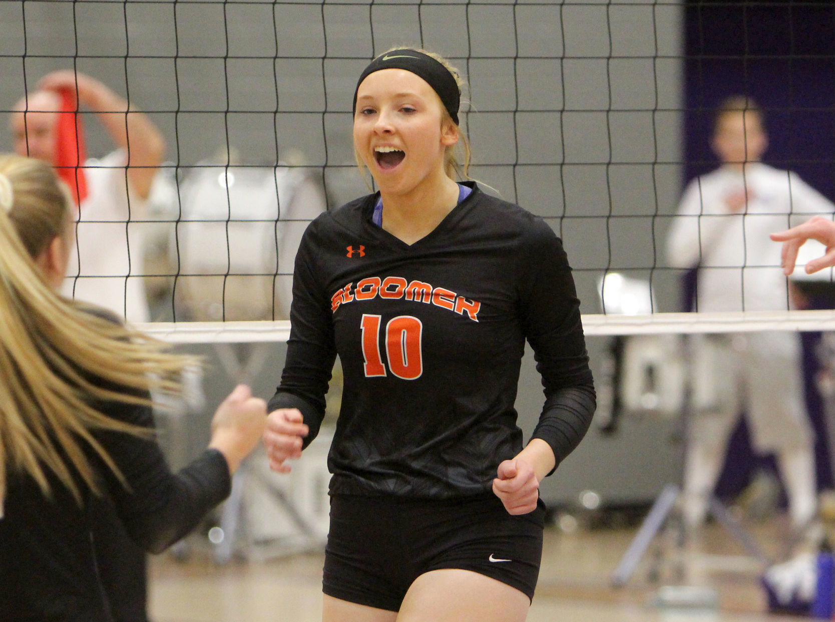 Bloomer volleyball at Mosinee 11-2-19